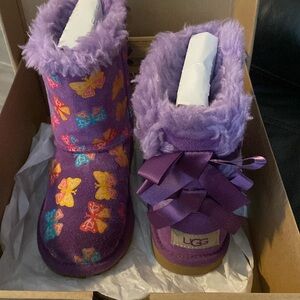 UGG Bailey Bow Butterfly Print